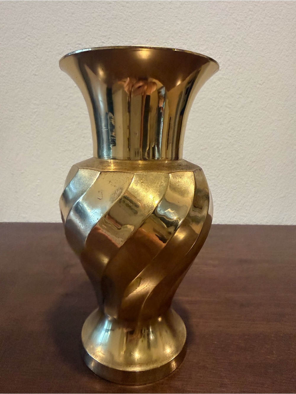 Vintage Brass Spiral Vase Made in India 7” Hollywood Regency